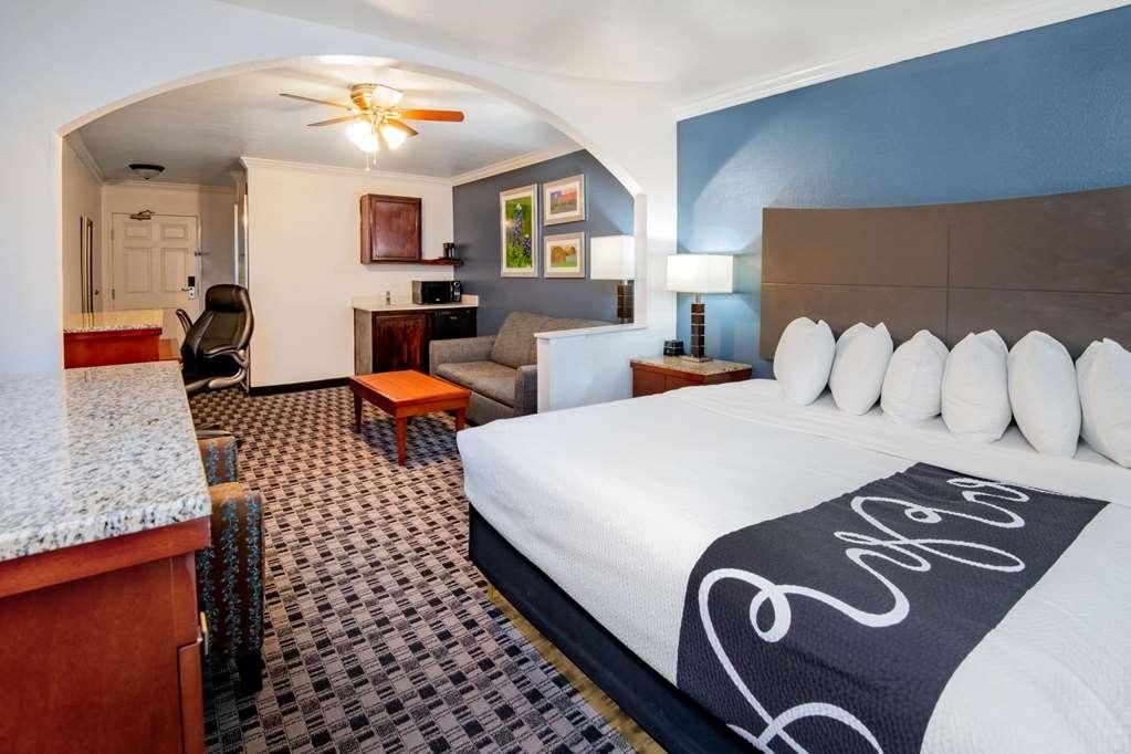 La Quinta By Wyndham Dalhart Hotel Room photo